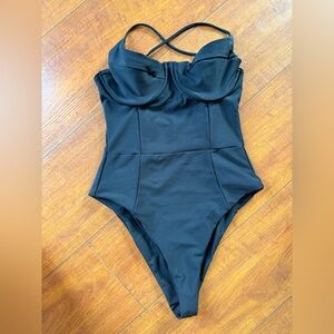 SKATIE Rachel one piece size LARGE